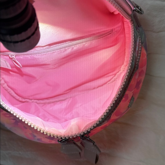 Iris & Rainbow Pink and Blue Leopard Print Best Version Crossbody Bags - Picture 7 of 8